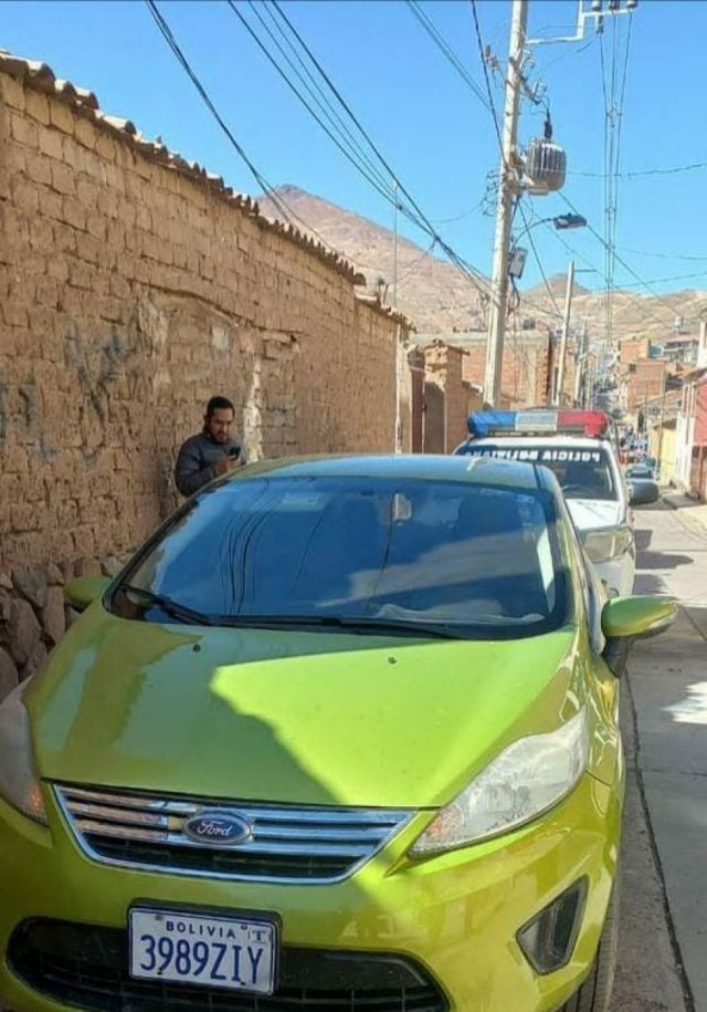 Hallan en Potosí un vehículo robado en Tarija