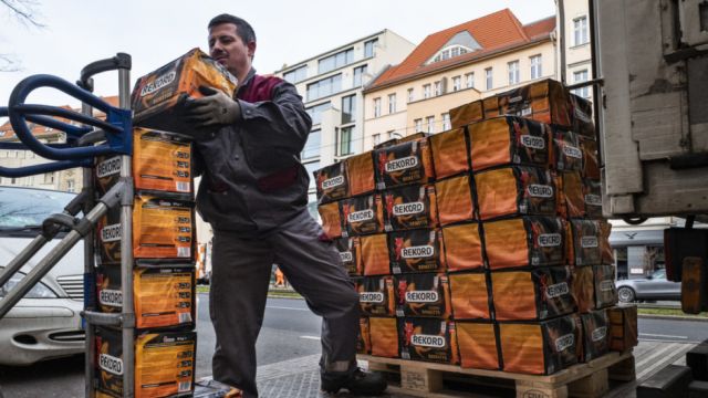 Ante la crisis energética, crece la demanda de leña en Europa 