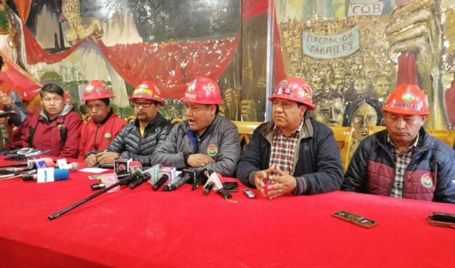 Confederación de Fabriles respalda mandato de Huarachi y plantea proceso interno contra quienes tomaron la COB