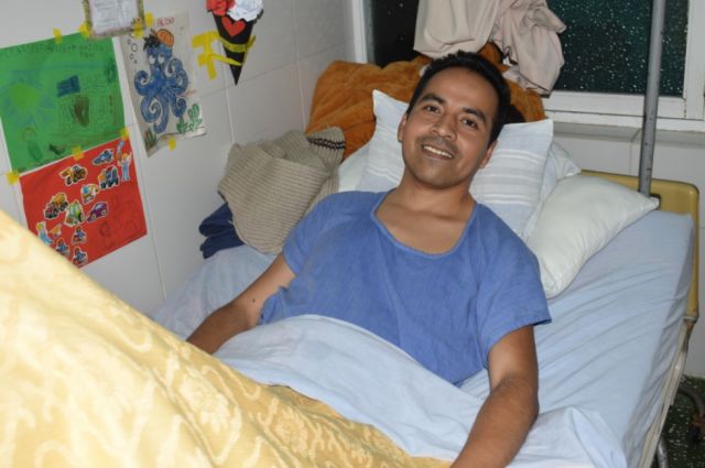 Joven requiere de un injerto de hueso para no perder la pierna