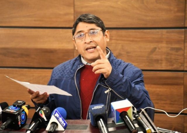Diputado pidió mediante carta 3 "pegas" en el Segip