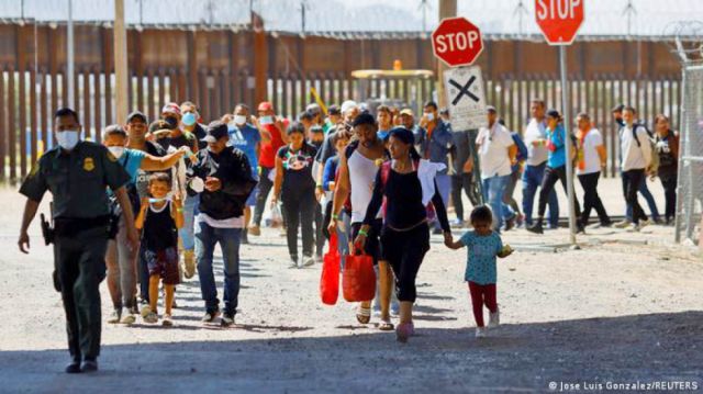 México intensifica operativos  para contener a los migrantes