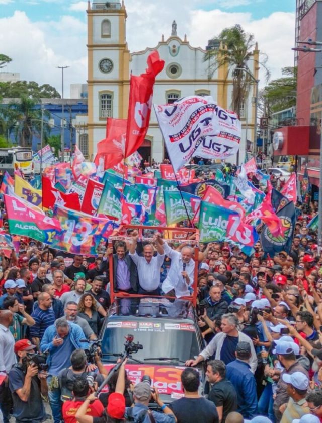 Las elecciones hacen emerger  la fractura religiosa en Brasil