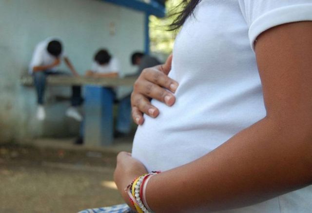 Paraguay reporta un parto cada 2h entre niñas de 10 a 14 años
