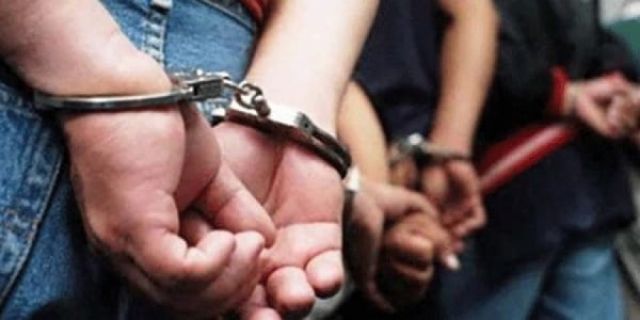 Sentencian a tres sujetos por asesinar y enterrar a un joven en Caraparí