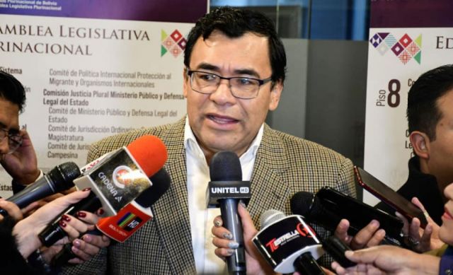 Jerges Mercado niega ‘pacto’ y ‘repartija’ para asumir como presidente de Diputados