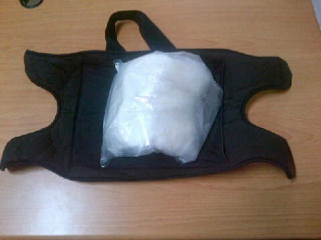 Mujeres llevaban droga en sus polleras y hombres en sus fajas