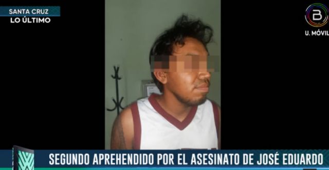 Aprehenden a dos implicados en el asesinato y apuñalamiento de personas en un punto de bloqueo en Santa Cruz