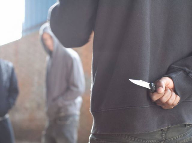 Un antisocial robó a dos jóvenes en la García Ágreda