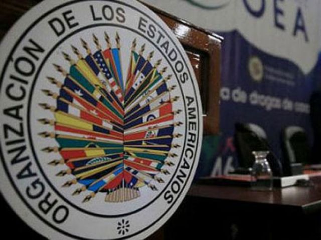 Misión de la OEA llegó a Perú para evaluar crisis política