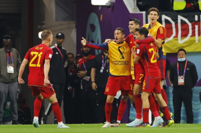 España y Alemania empatan y su clasificación se definirá en el último partido de la fase de grupos del Mundial