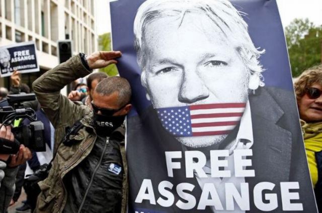 Piden nombrar a Assange embajador de la Unesco