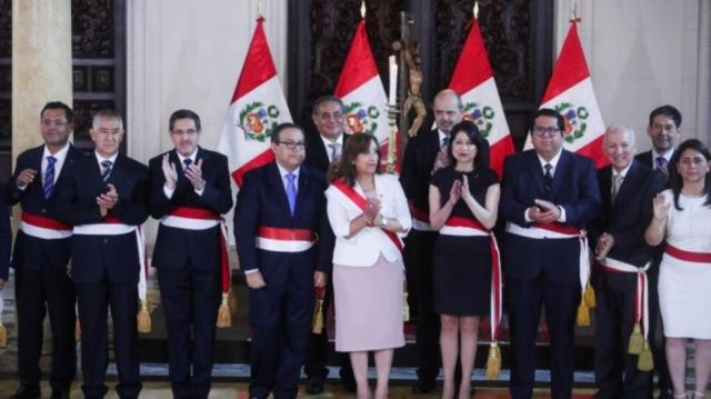Perú: Boluarte reemplazó 6 ministros