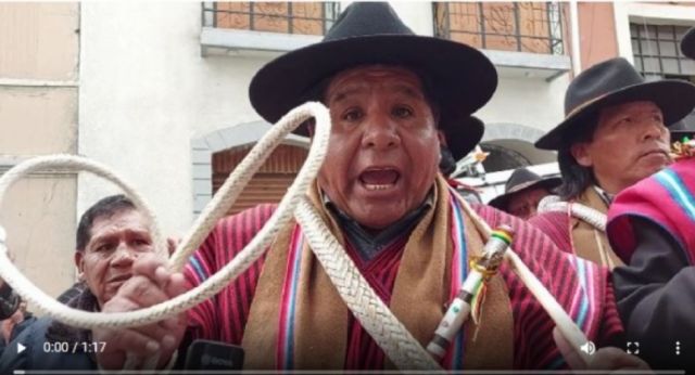 Afines al MAS amenazan a jueces con chicotearlos si no envían a Camacho a la cárcel