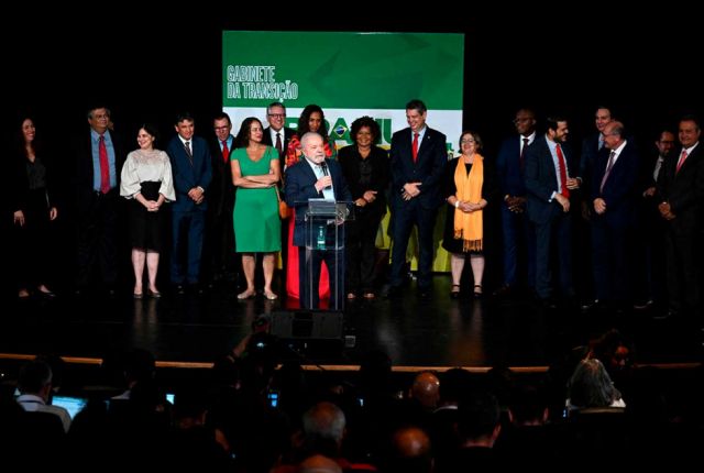Gabinete: Lula anunció los restantes 16 ministros