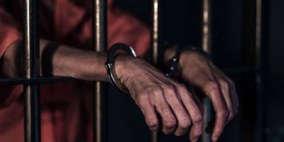 Encarcelan a un padre imputado por violar a su hija de 15 años