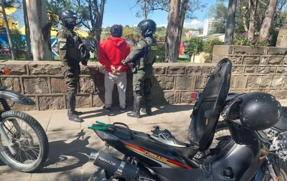 PAC capturó a motochorro en la García Ágreda de Tarija