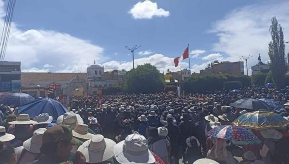 Perú: confirman al menos tres fallecidos durante las manifestaciones en Juliaca