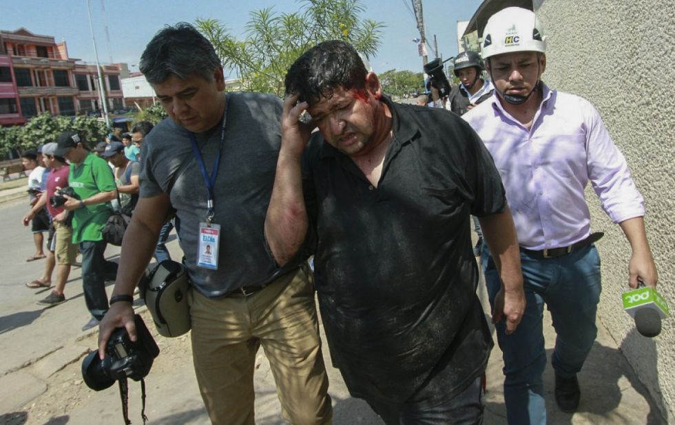 La Defensoría del Pueblo censura ataques a trabajadores de la prensa y demanda sancionar a los responsables