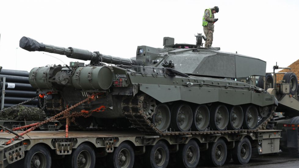 Rusia: tanques británicos "arderán" en Ucrania