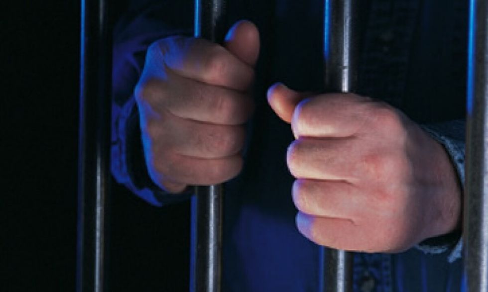 Lo sentencian por violar a su hija por cuatro años