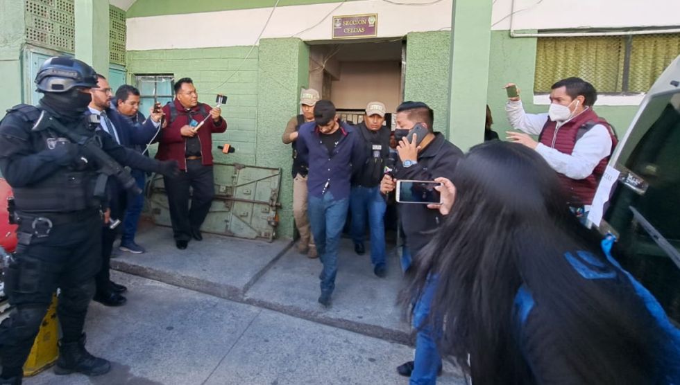 Juez dicta prisión preventiva para el brasileño y sus cómplices implicados en fuga y asesinato de policía