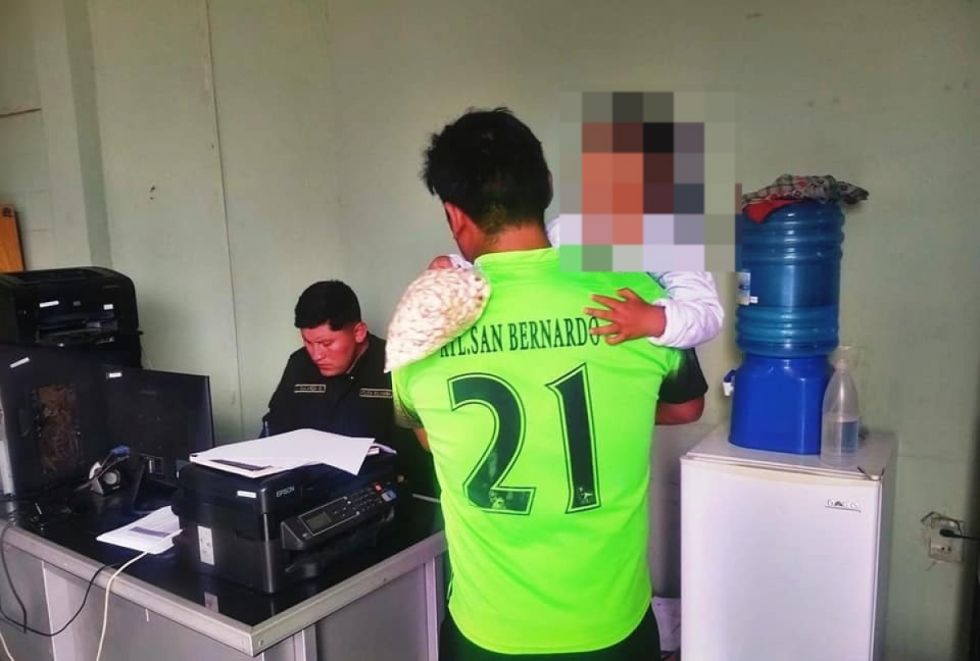 Restituyen a menor extraviado en el mercado Campesino 