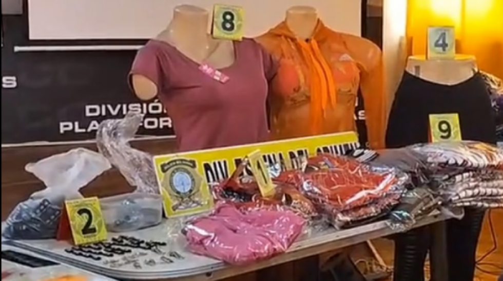 Intervienen un taller donde falsificaban prendas de Nike y Adidas; existen 12 aprehendidos
