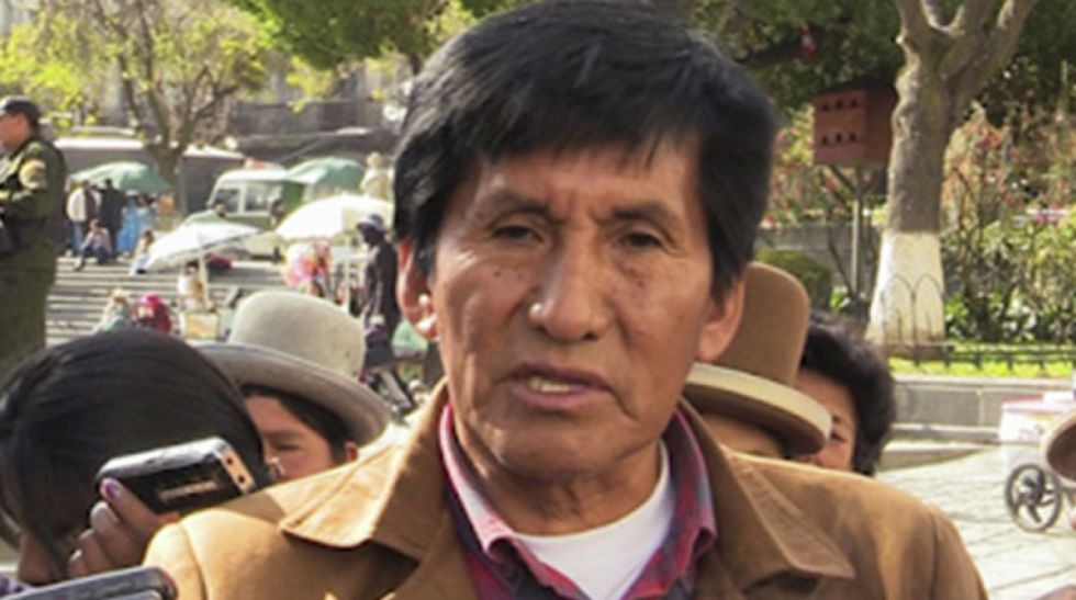 Diputado Astorga al senador Ajpi: Vaya a terapia