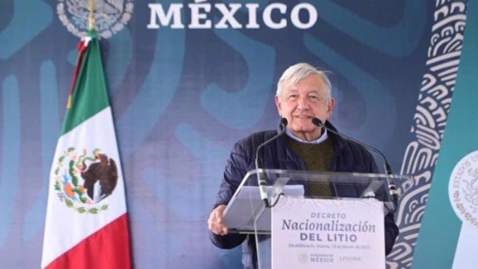 Presidente López Obrador nacionaliza el litio en México