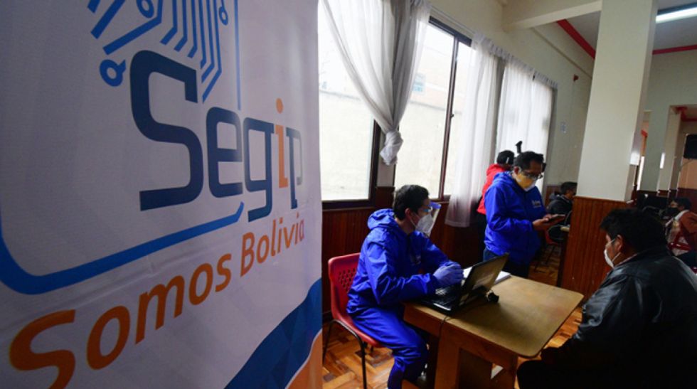 Segip señala que bancos deberán adecuarse al decreto de la cédula en formato digital