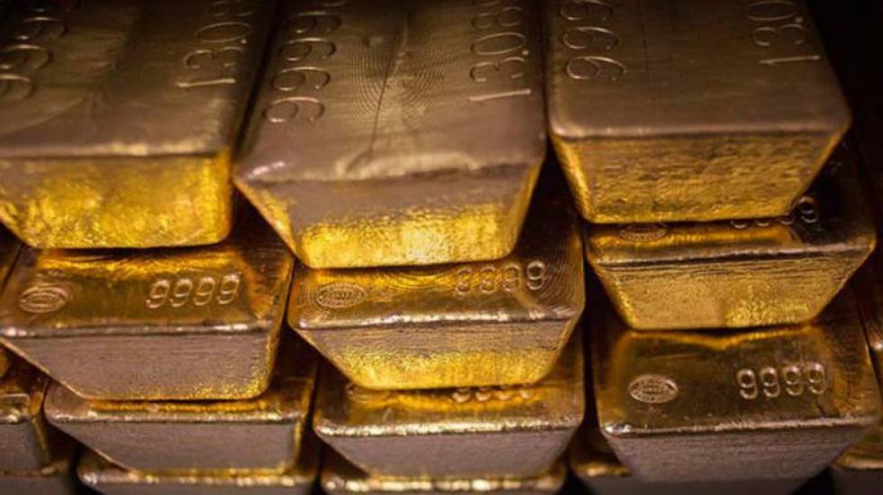 Reportan caída del precio del oro