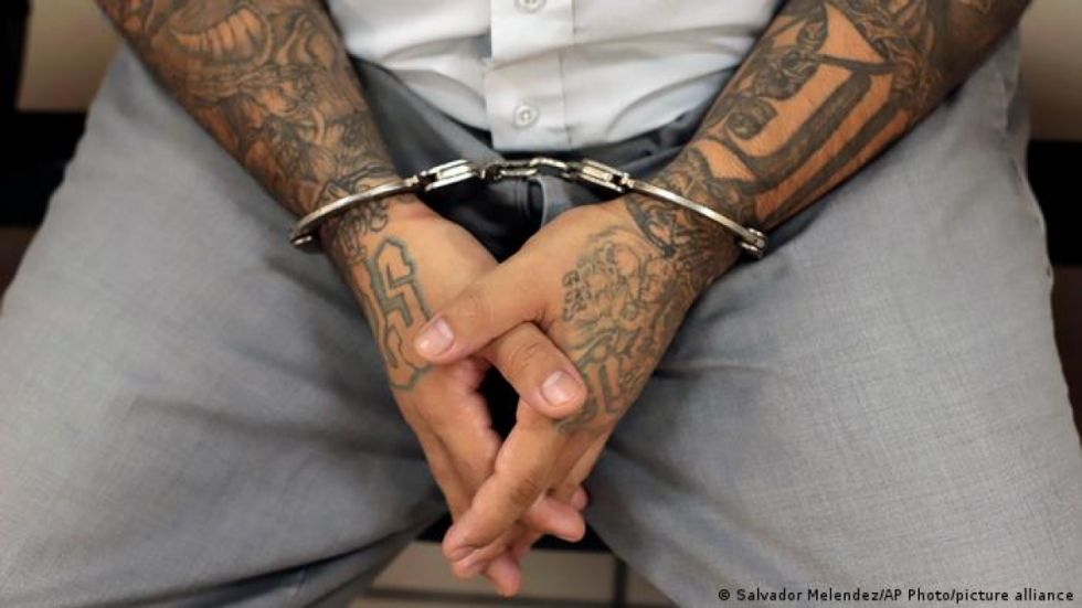 El Salvador condena a pandillero a 1.310 años de prisión