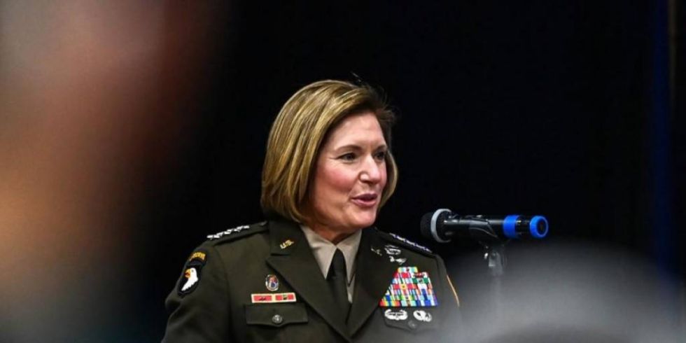 La jefa del Comando Sur de EE.UU. se queja de que otros países extraen litio de América Latina
