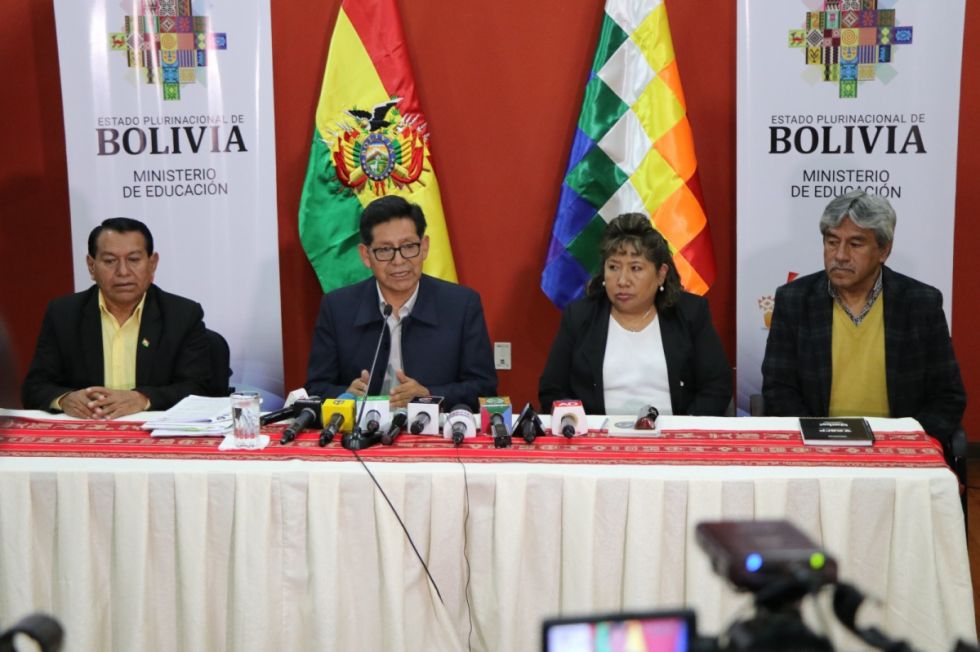 Ministro confirma descuento para maestros que acaten el paro de 24 horas 