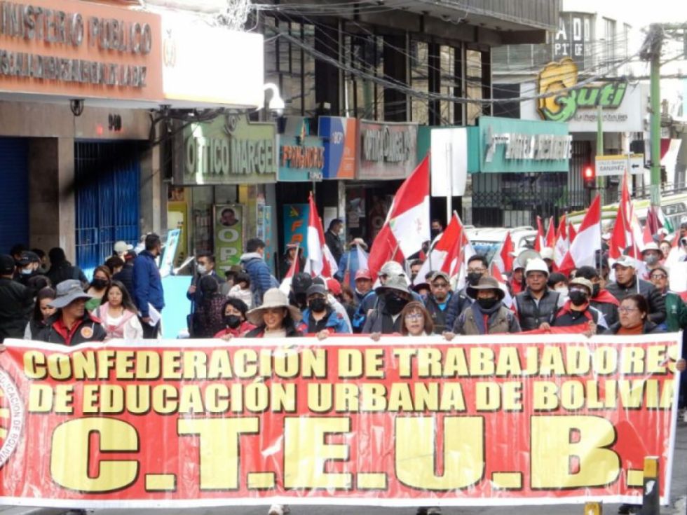 Maestros ratifican paro nacional de 24 hrs para este viernes