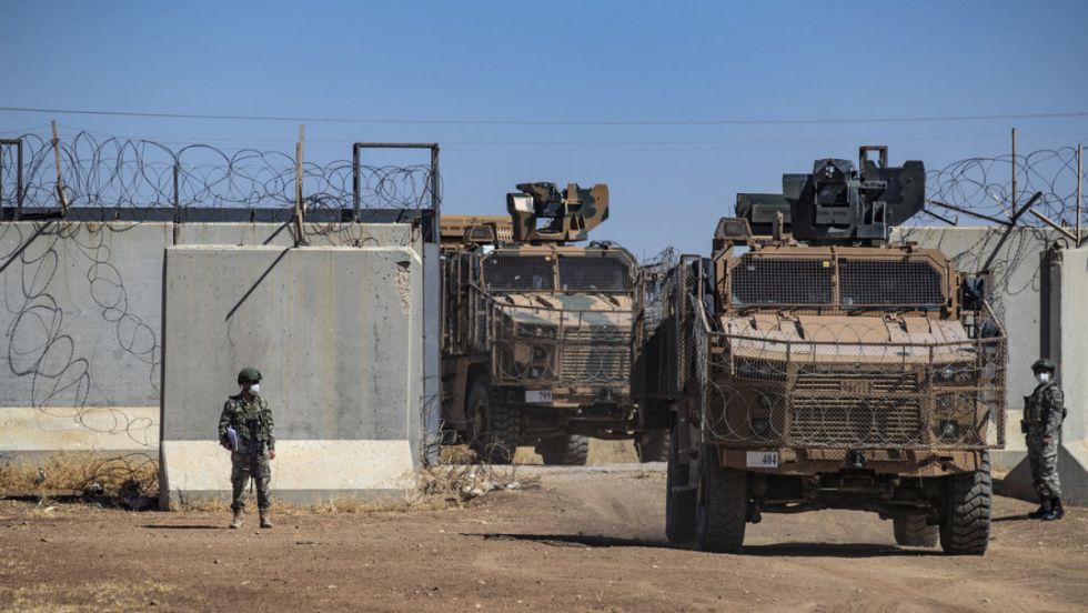 Atacan dos bases militares de EEUU en Siria