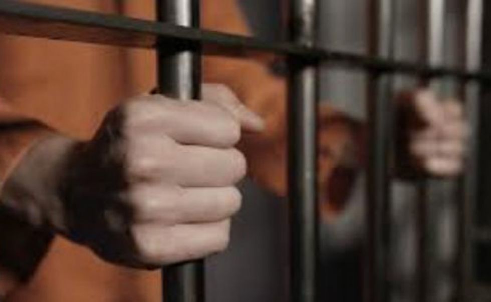 Dan 30 años de cárcel para ladrón que mató a una mujer