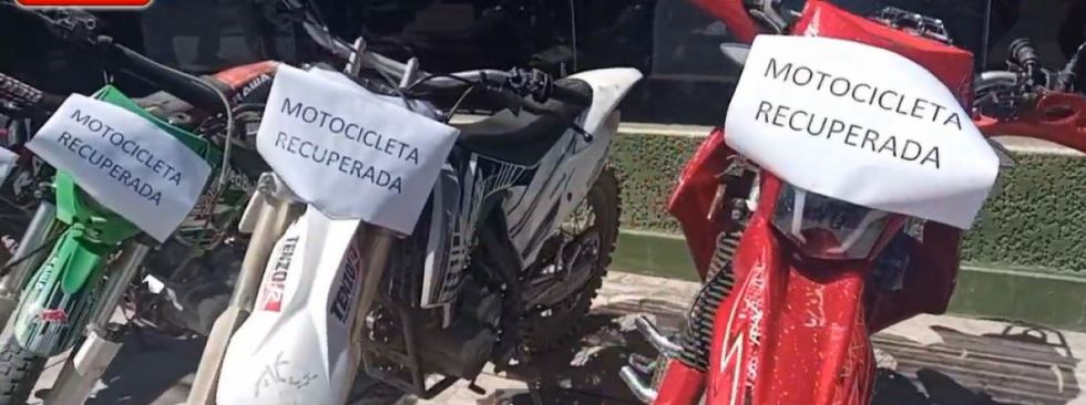 Diprove recupera un auto y 4 motos robadas en Tarija