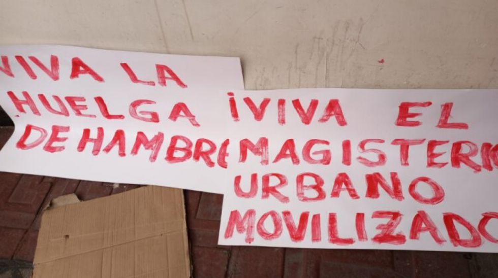 Maestros instalan piquete de huelga de hambre