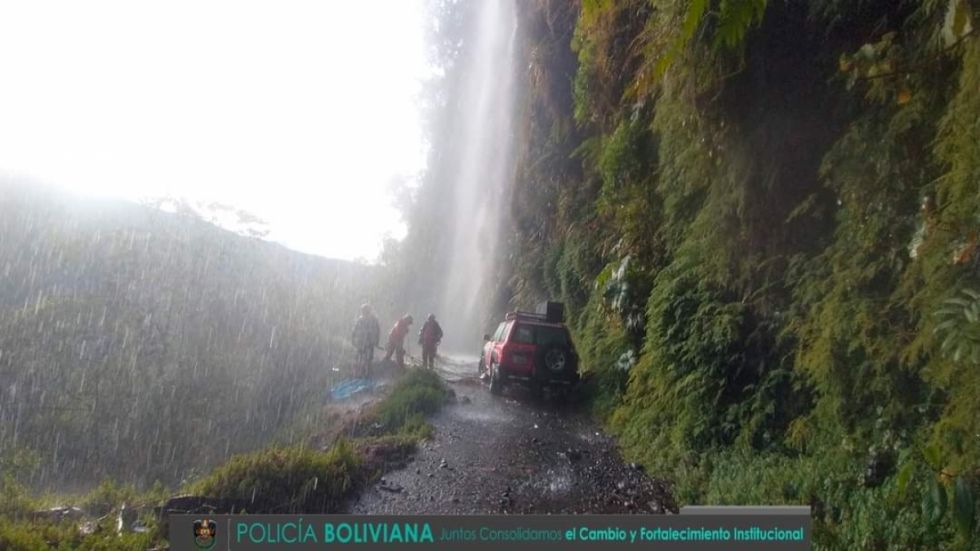 Ciclista murió al embarrancarse en la ruta a Coroico