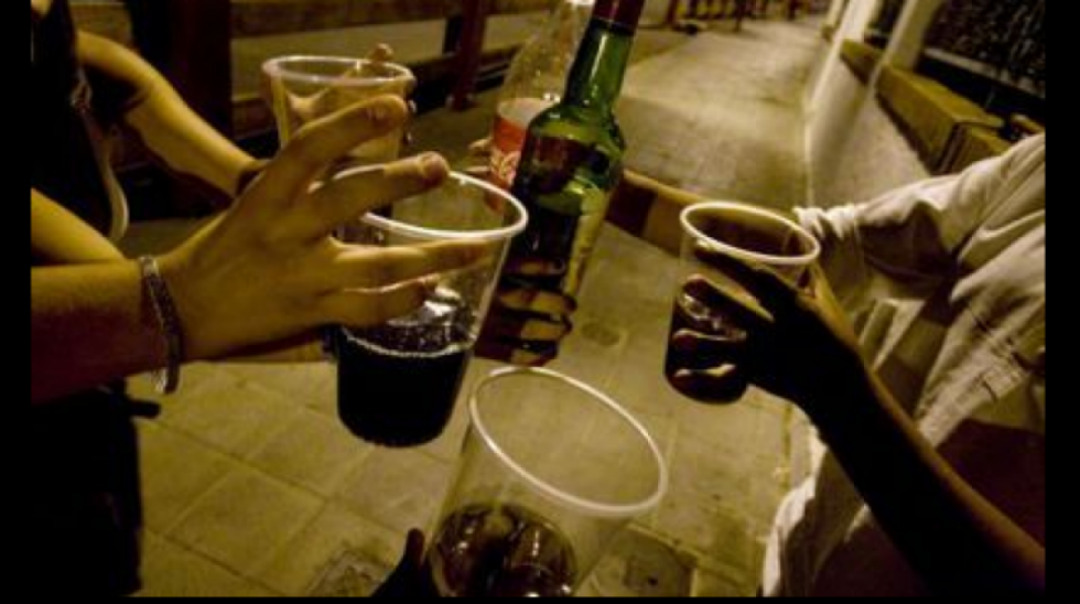Cochabamba, Oruro y Santa Cruz prohíben beber en Semana Santa