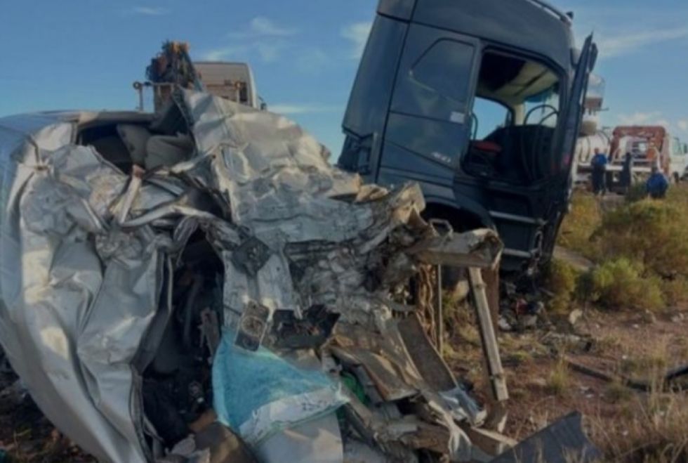 Reportan accidente de tránsito con al menos 12 fallecidos y cuatro heridos