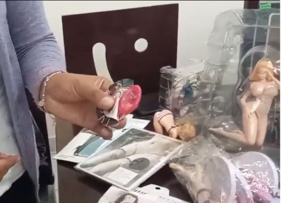 Tarija: Clausuran "juguetería" que vendía insumos con contenido sexual no aptos para menores