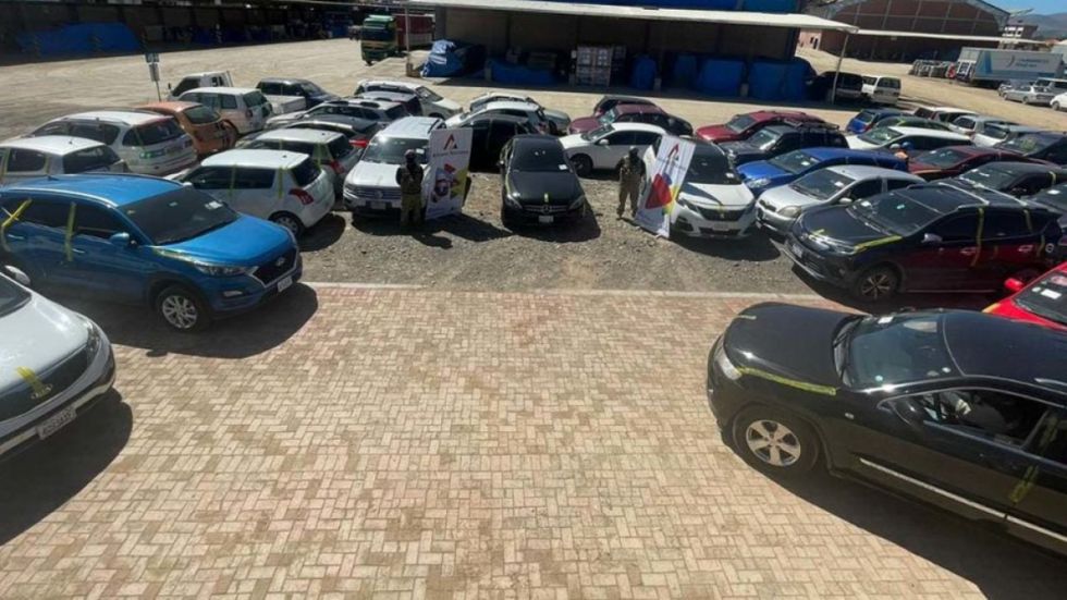 El Ministerio de la Presidencia “dona” autos decomisados