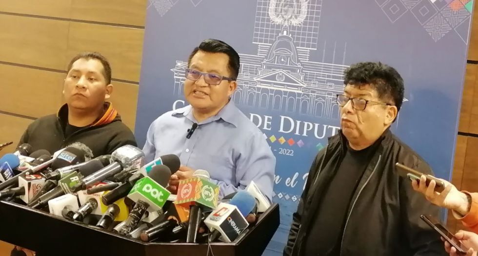 ‘Ley del Oro’: Los ‘evistas’ denuncian ilegalidad y tildan de ‘pajpaku’ al presidente Arce