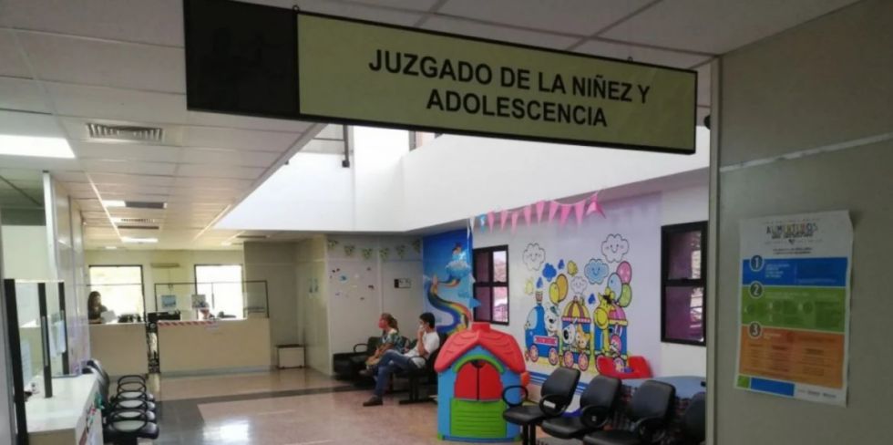 Tarija: Cada semana apartan a menores de madres y padres por ebriedad