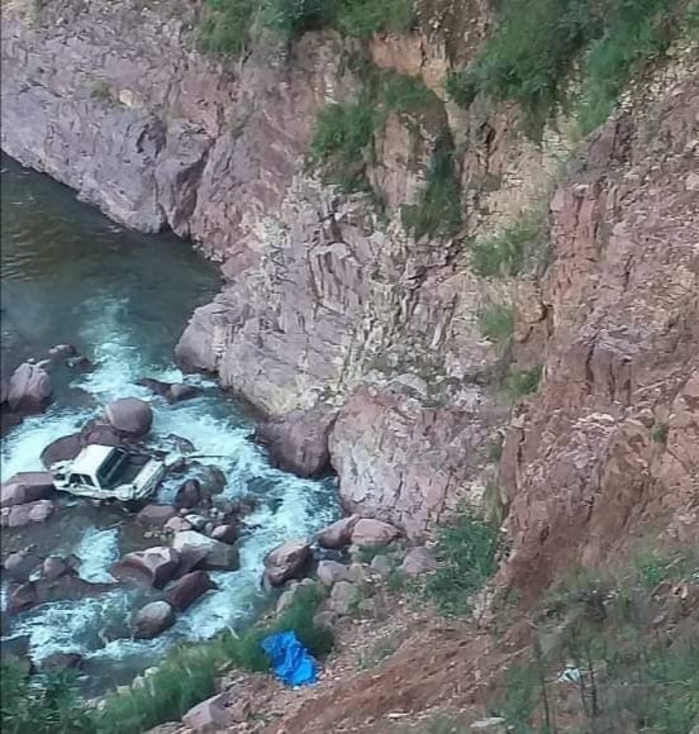 Muere joven de 36 años tras embarrancar 80 metros en la ruta Entre Ríos - Tarija