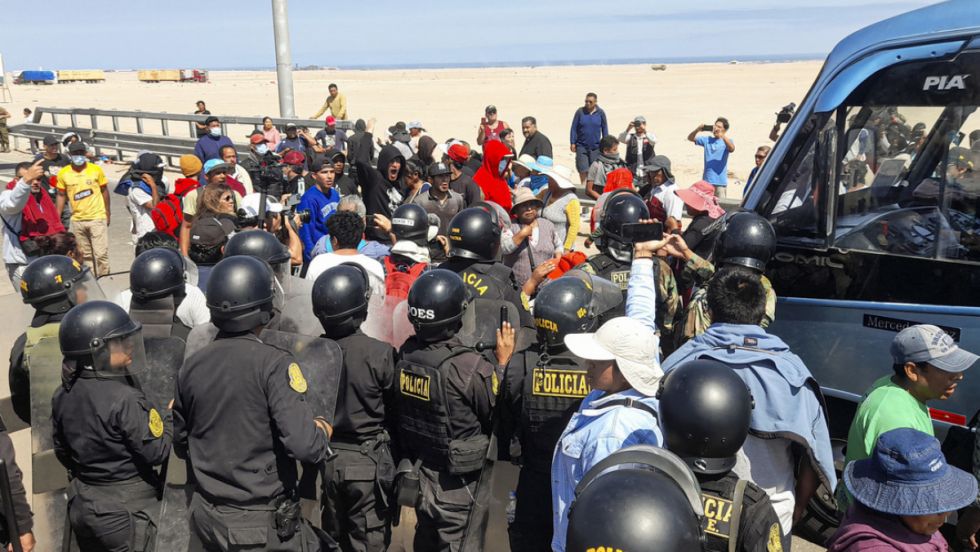 Emergencia migratoria en la frontera Chile-Perú