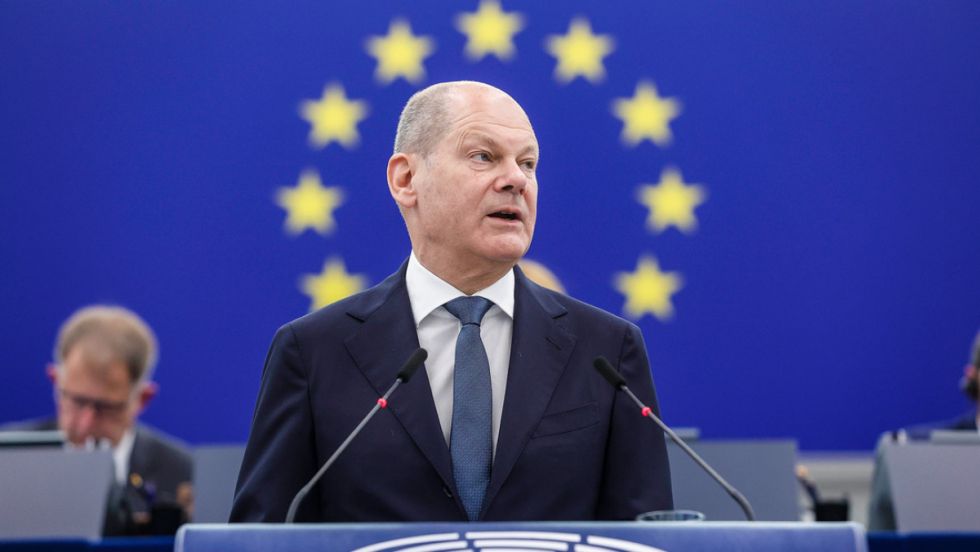 Olaf Scholz propone reformar la UE
